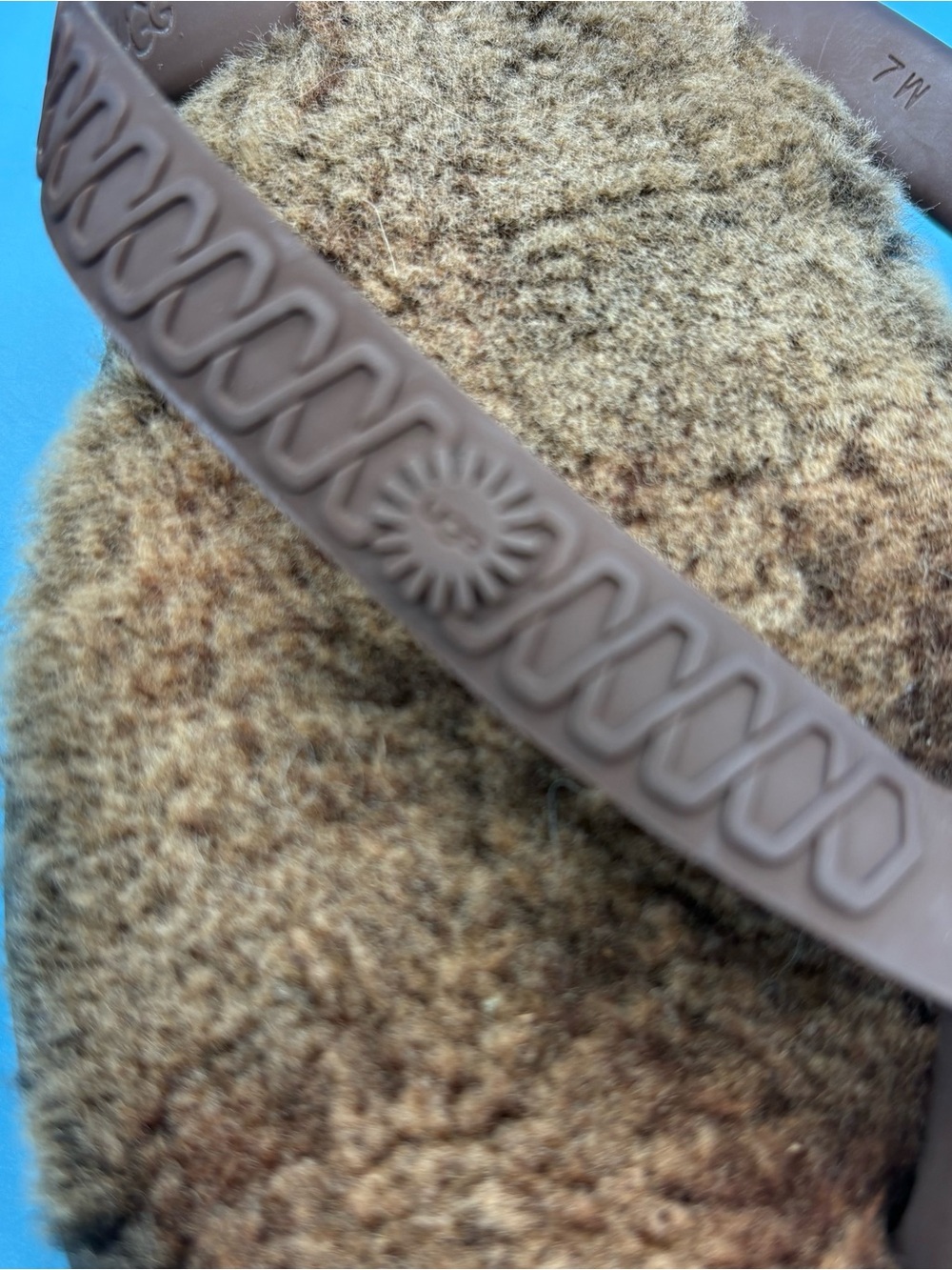 UGG Australia Fluffie Brown Sheepskin Fur Flip-Flop Sandals - Size 7 - Picture 6 of 7